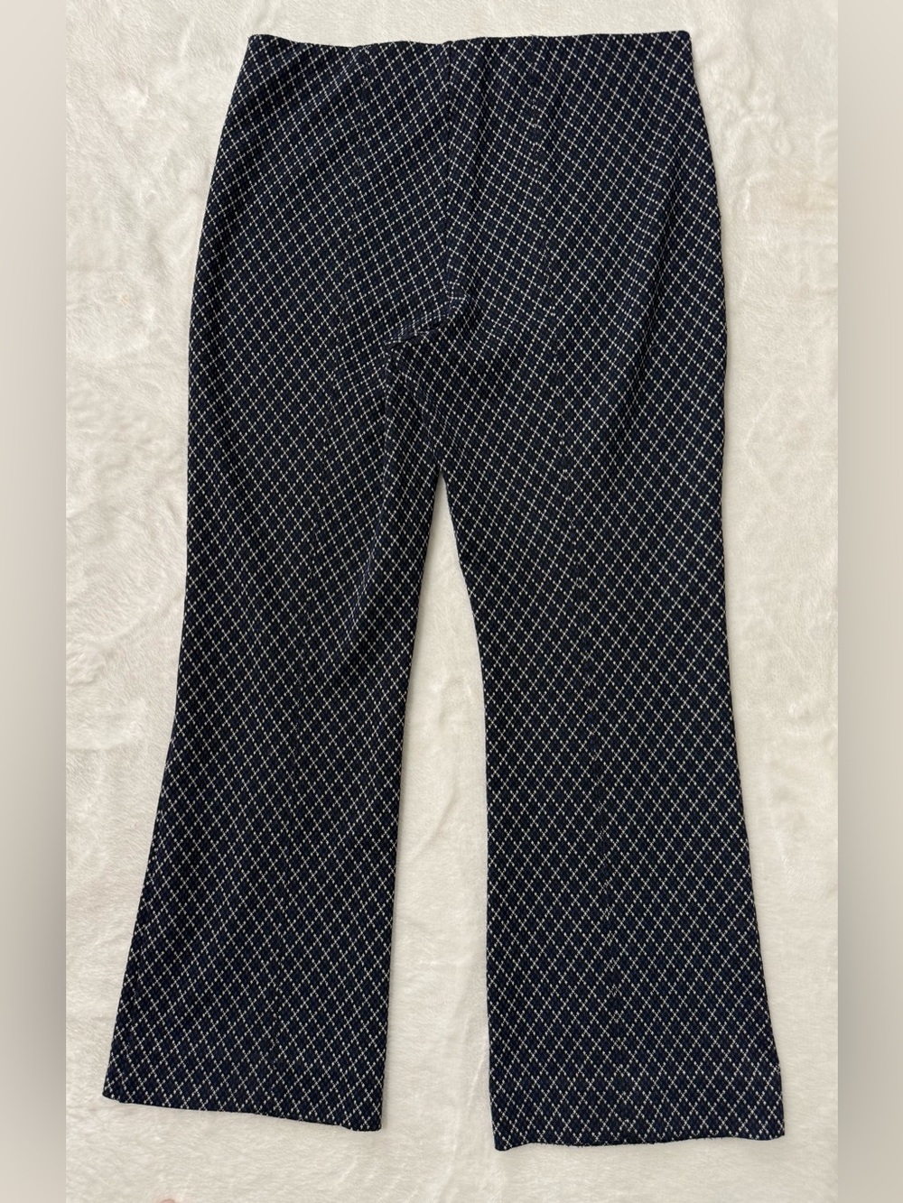 Maeve from Anthropologie The Margot Kick-Flare Cropped Pants: Argyle Edition - Picture 4 of 11